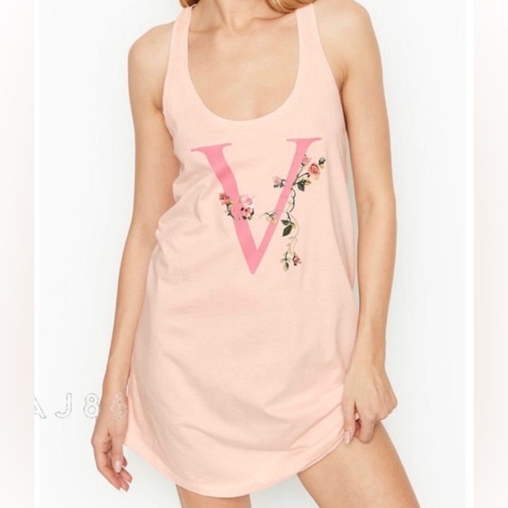 NWOT Victoria Secret Sleep long Tank